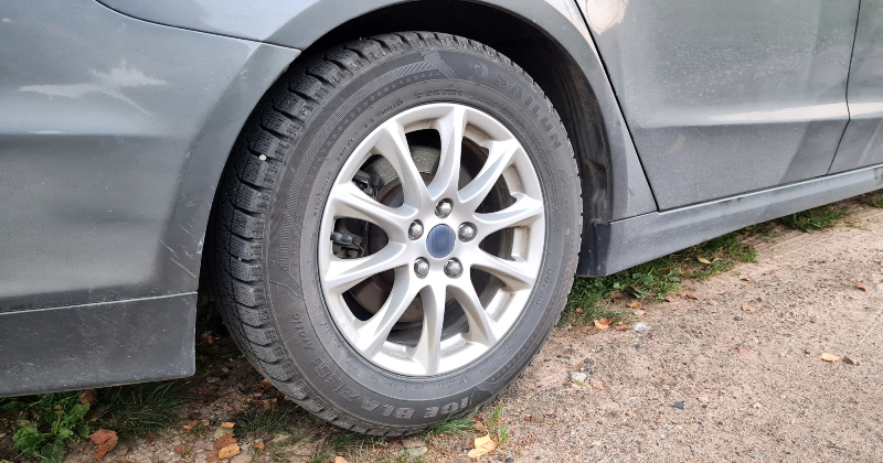 Autovadītāji aicināti nekavēties ar riepu nomaiņu