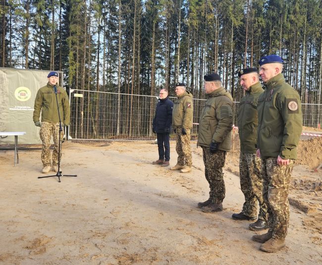 Poligona teritorijā iemūrē piemiņas kapsulu 