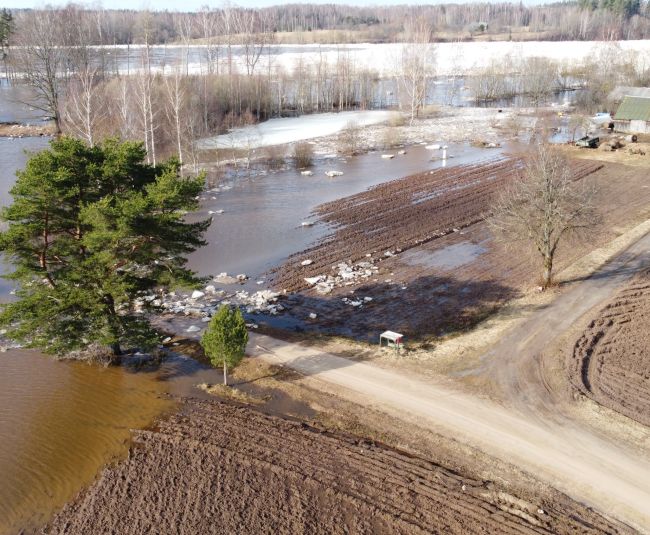 Plūdi Krustpils pagasta Klauģos un Peņigās