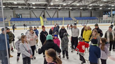 Sportiskajā ģimeņu izaicinājumā startē 14 komandas