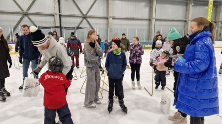 Sportiskajā ģimeņu izaicinājumā startē 14 komandas