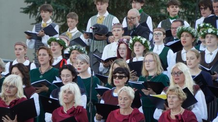 Latvijas un Lietuvas Dziesmu un deju svētku jubilejām veltīts atskaņu koncerts “AIDAI – ATBALSIS”