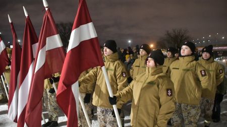 Jēkabpilieši kuplā skaitā piedalās barikāžu atceres pasākumā Rīgā