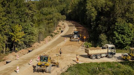 Autoceļa būvdarbi no Zasas līdz Mazslatei