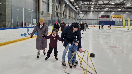 Sportiskajā ģimeņu izaicinājumā startē 14 komandas