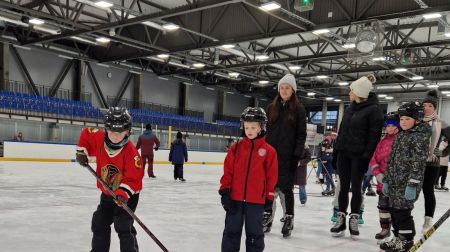 Sportiskajā ģimeņu izaicinājumā startē 14 komandas