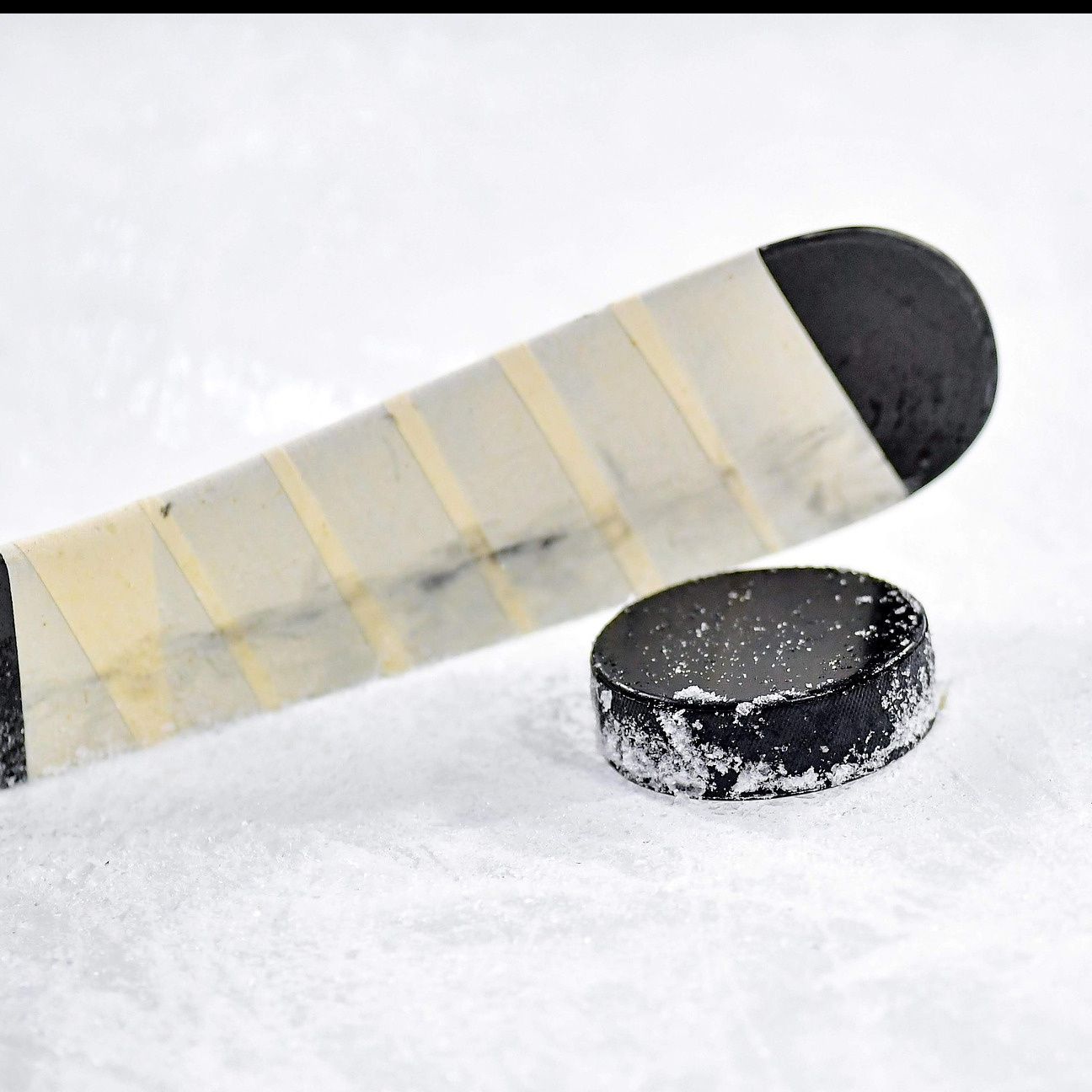 Jēkabpils sporta hallē notiks pasākums “Roks & hokejs”