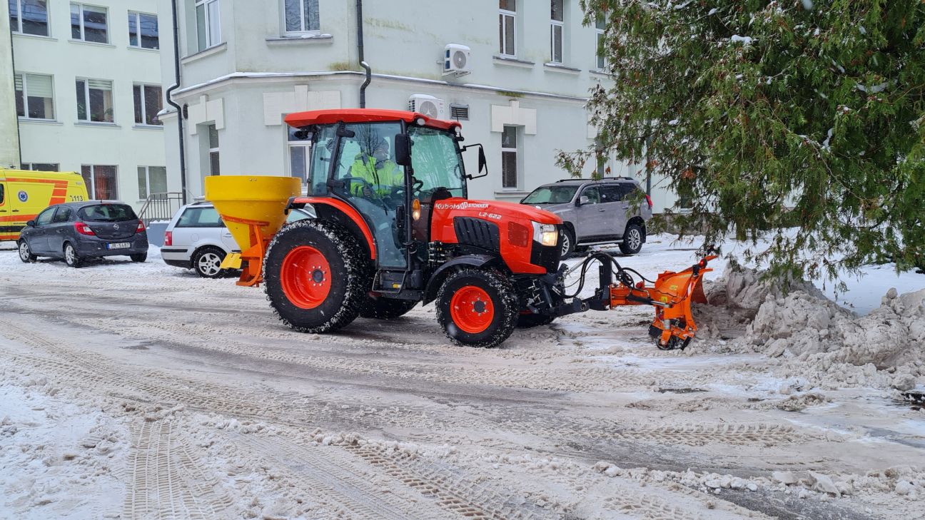 Līvānu novadā sniega tīrīšanas brigādes strādā maksimālajā režīmā