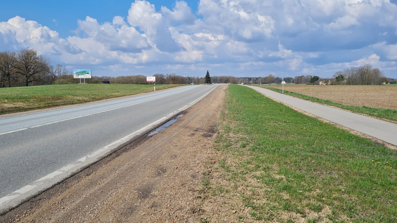 Atsevišķos valsts autoceļu posmos vasaras sezonā varēs braukt ātrāk