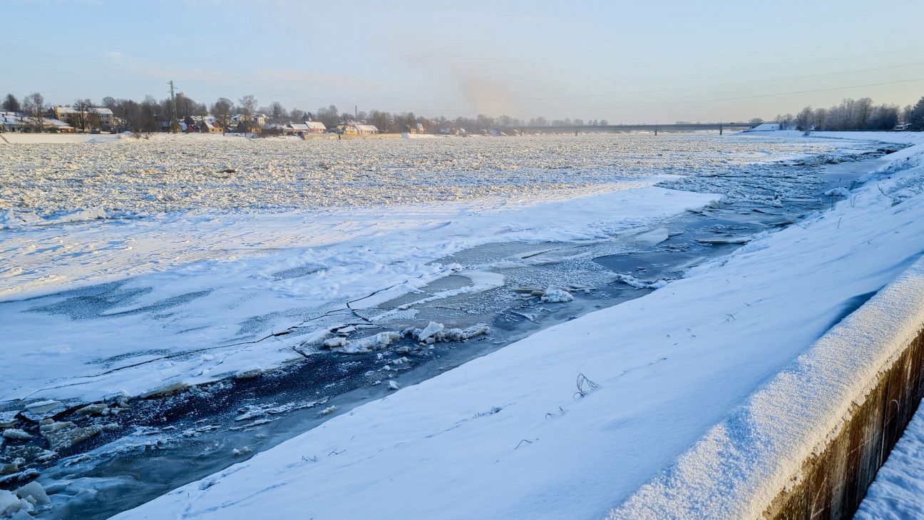 Aktuālā situācija Daugavā pie Jēkabpils 7.janvārī