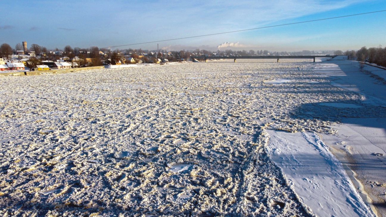 Jēkabpils novadā Daugava sagādā nemierīgu nedēļas nogali