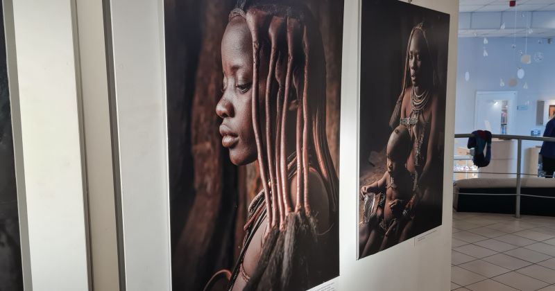 Līvānos atklāj Jāņa Stara foto izstādi “Klimats, Namībija un laime”