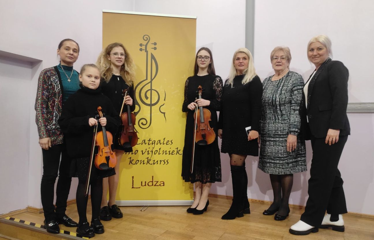 Jēkabpils vijoļspēles audzēkņiem augsti sasniegumi konkursos