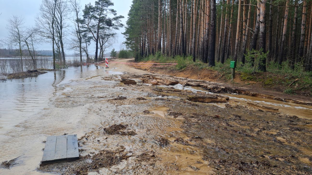 Jēkabpils novadā applūduši vairāki autoceļu posmi