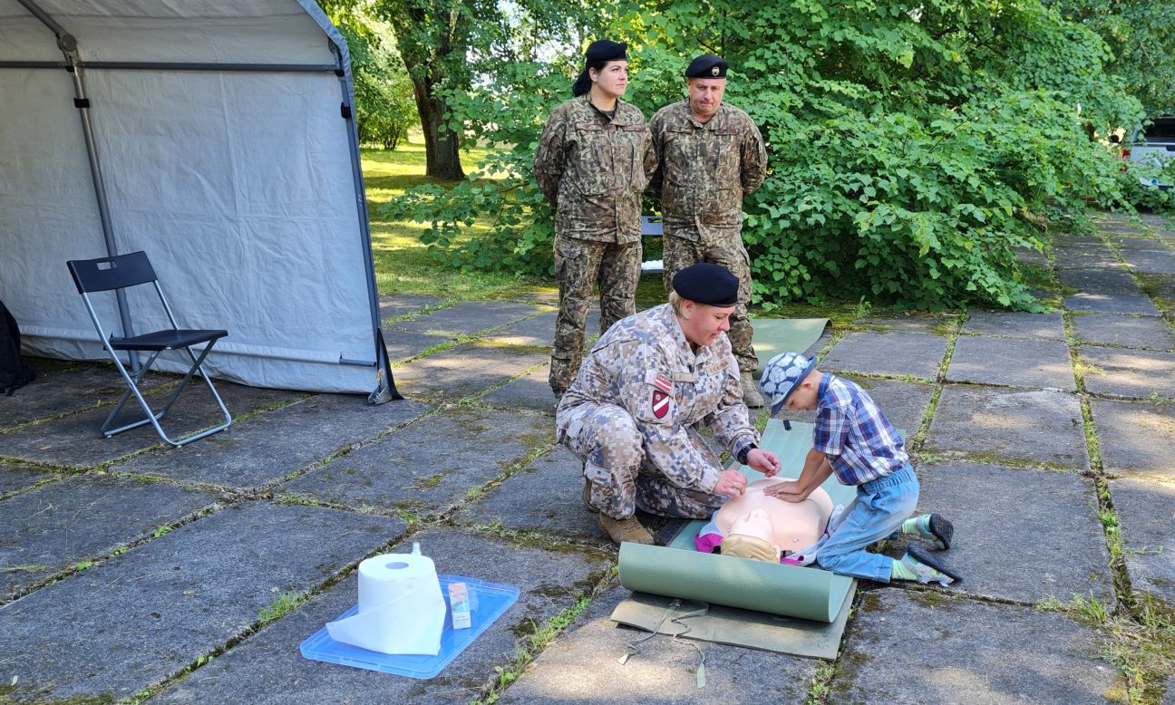 Jēkabpilieši bruņojas ar zināšanām informatīvajā pasākumā