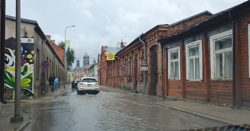 Otro dienu Jēkabpili skar stiprs lietus