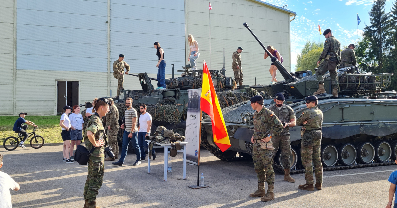 Militāro izstāžu mērķis – vairot iedzīvotājos drošības sajūtu