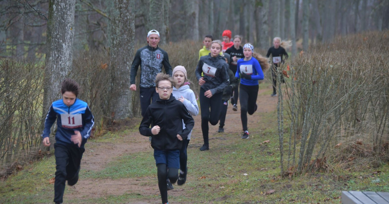 Svini Valsts svētkus aktīvi – piedalies skrējienā par godu Latvijai!