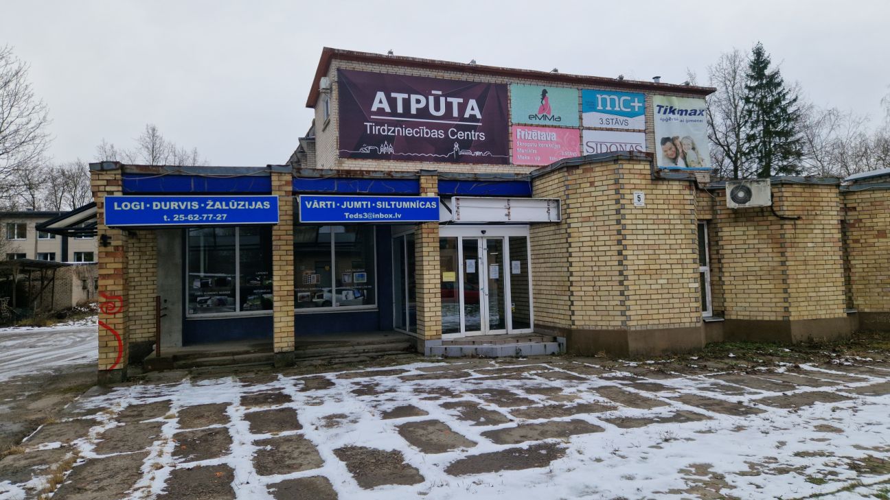 Tauta ziņo: tirdzniecības centrā “Atpūta” aizvien klusums