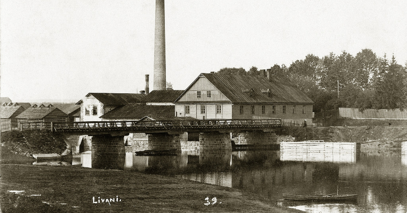 Balso par vēsturiskajām fotogrāfijām, kuras būtu jāizvieto uz gājēju tilta Līvānos!