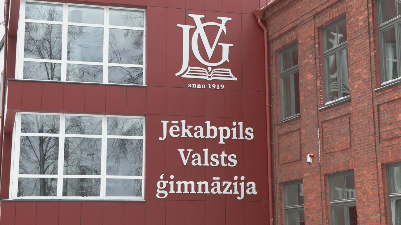 Jēkabpils Valsts ģimnāzijai 1.vieta konkursā “Draudzīgajam aicinājumam – 90”